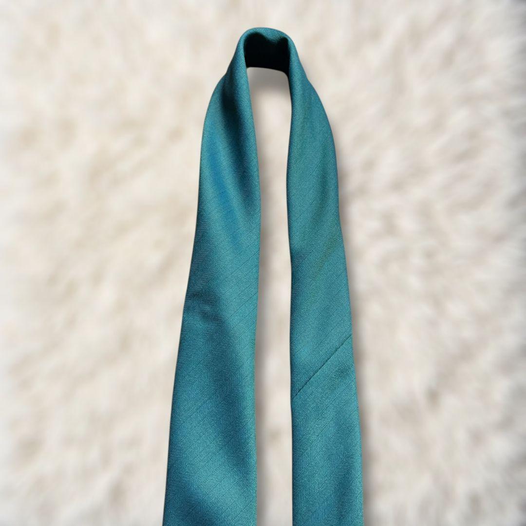 【極美品✨】アットヴァンヌッチ ソリッドタイ セッテピエゲ スフォデラート 毛混