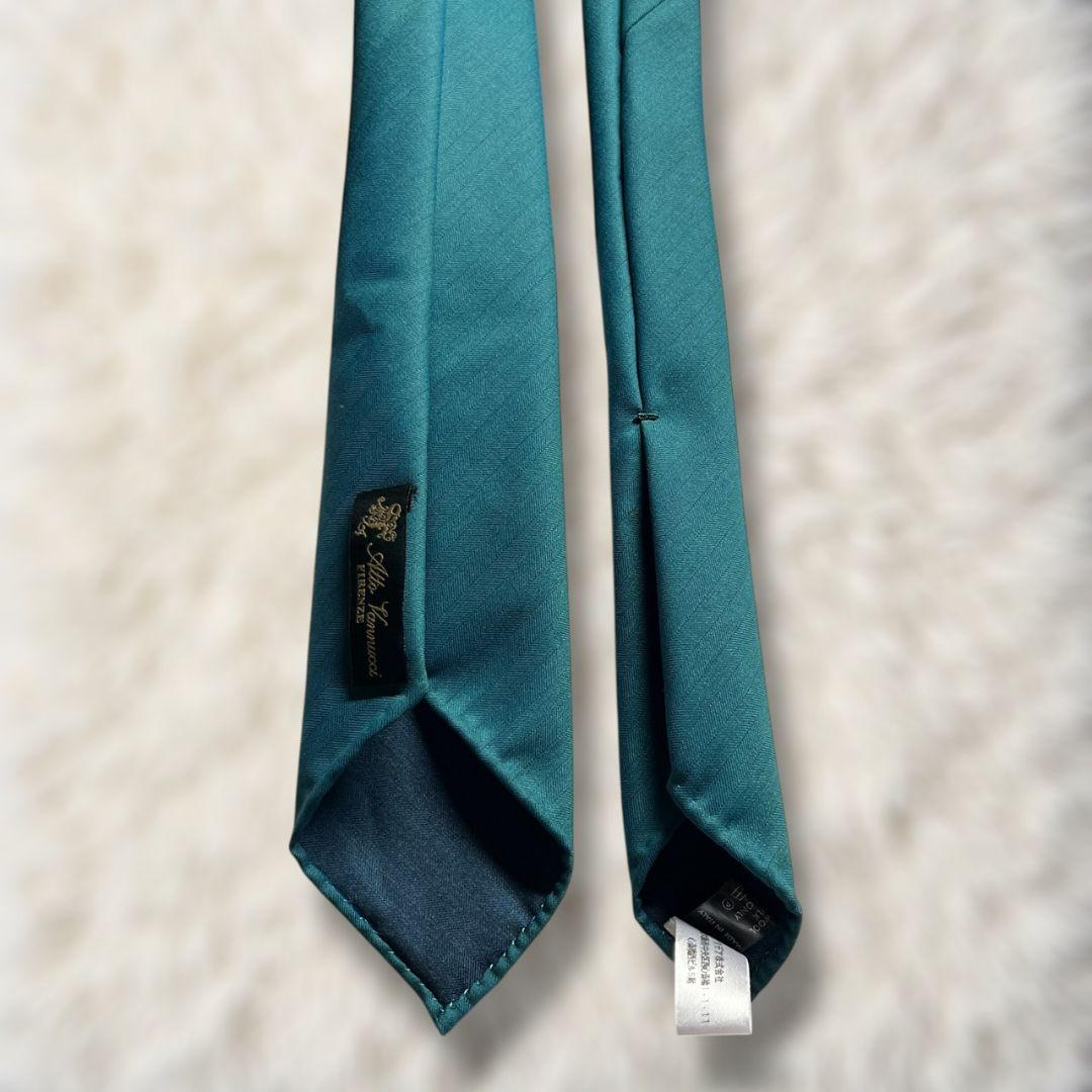 【極美品✨】アットヴァンヌッチ ソリッドタイ セッテピエゲ スフォデラート 毛混