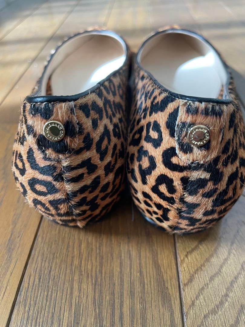 コールハン　ヒョウ柄フラットシューズ ポインテッドトゥ
