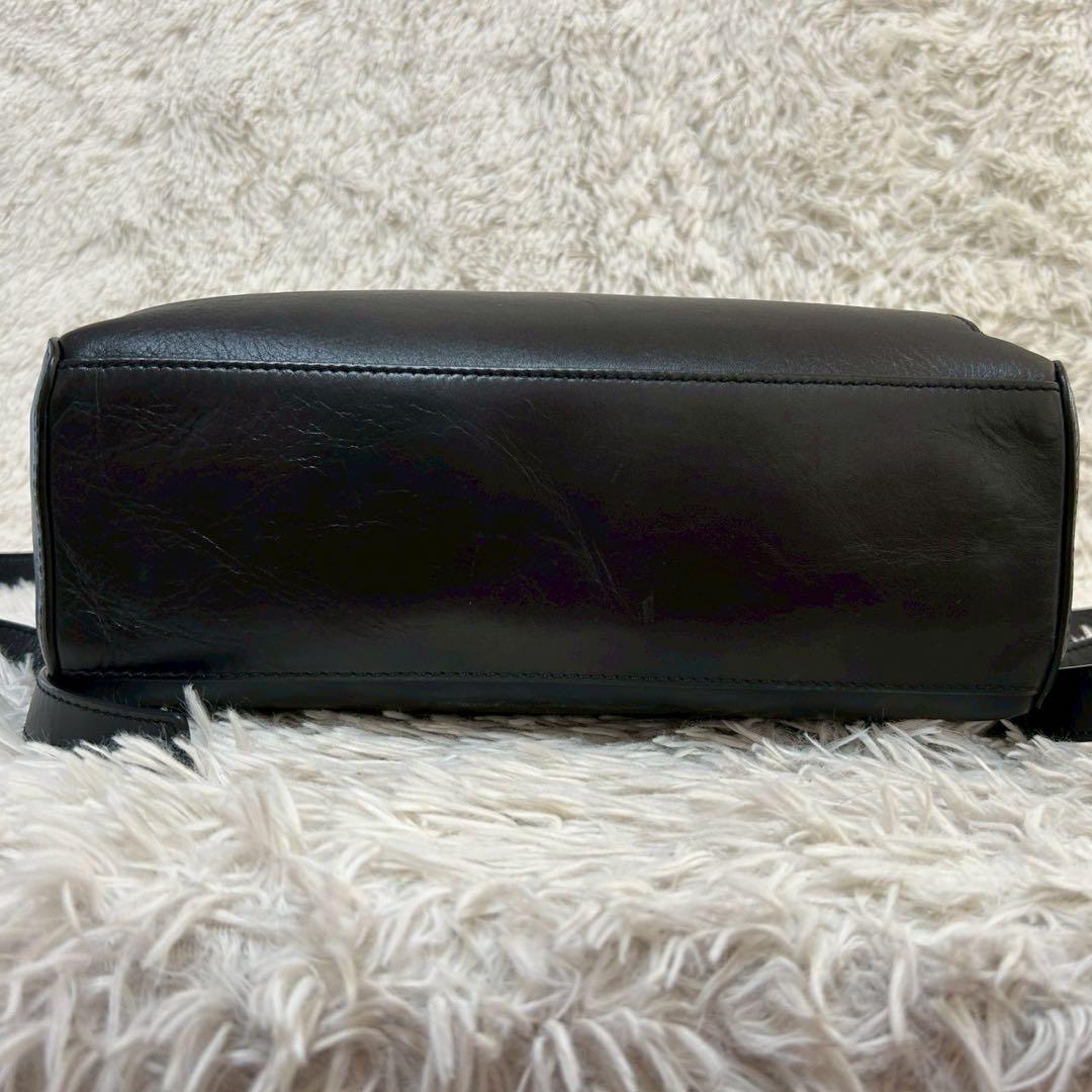 未使用級✨マザーハウス　アンティークスクエア　リュックサック　ブラック