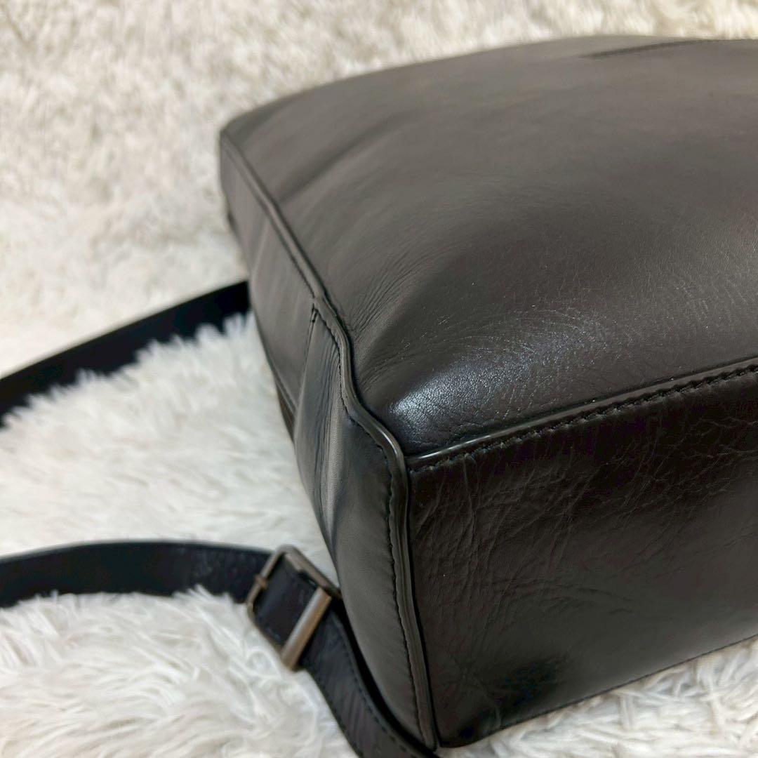 未使用級✨マザーハウス　アンティークスクエア　リュックサック　ブラック