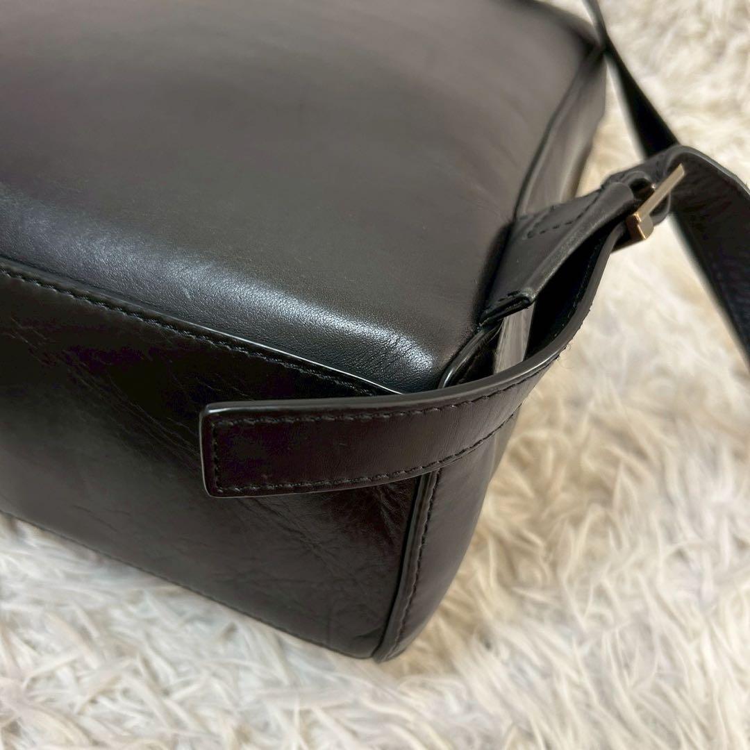 未使用級✨マザーハウス　アンティークスクエア　リュックサック　ブラック