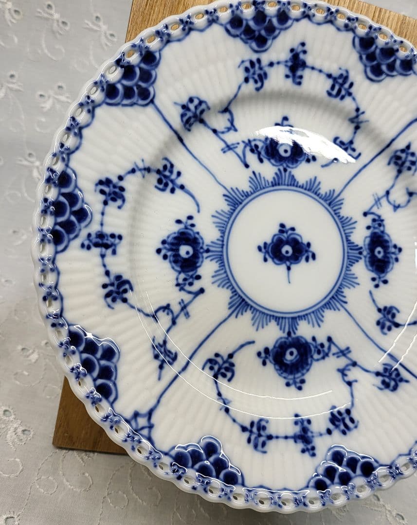 濃い✨ロイヤルコペンハーゲン ブルーフルーテッド フルレース プレート17 皿