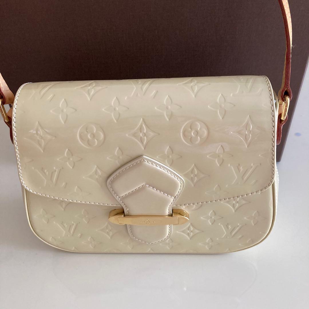 美品Louis Vuitton ヴェルニ　ベルフラワーGM