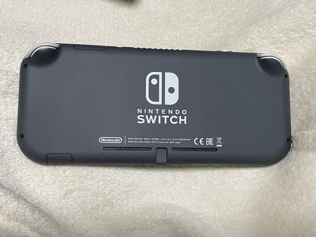 Nintendo Switch Lite グレー ソフト2本付き (値下げ不可)