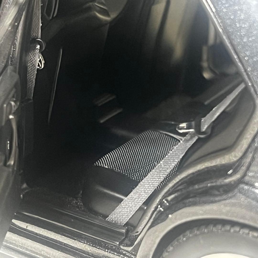 ディラー別注品 AUTOart ベンツ 190E 2.5-16 ※訳アリ品！