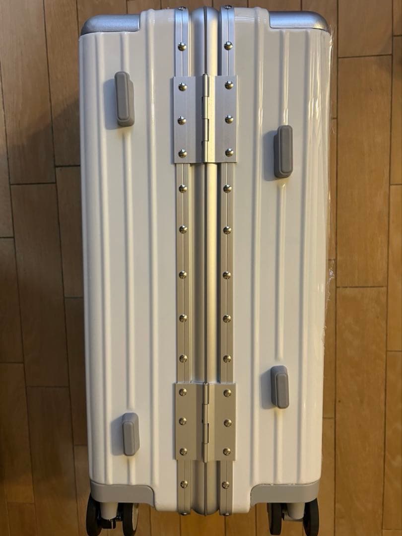 【新品未使用】Liebetee リベティ キャリーケース ホワイト サイズS