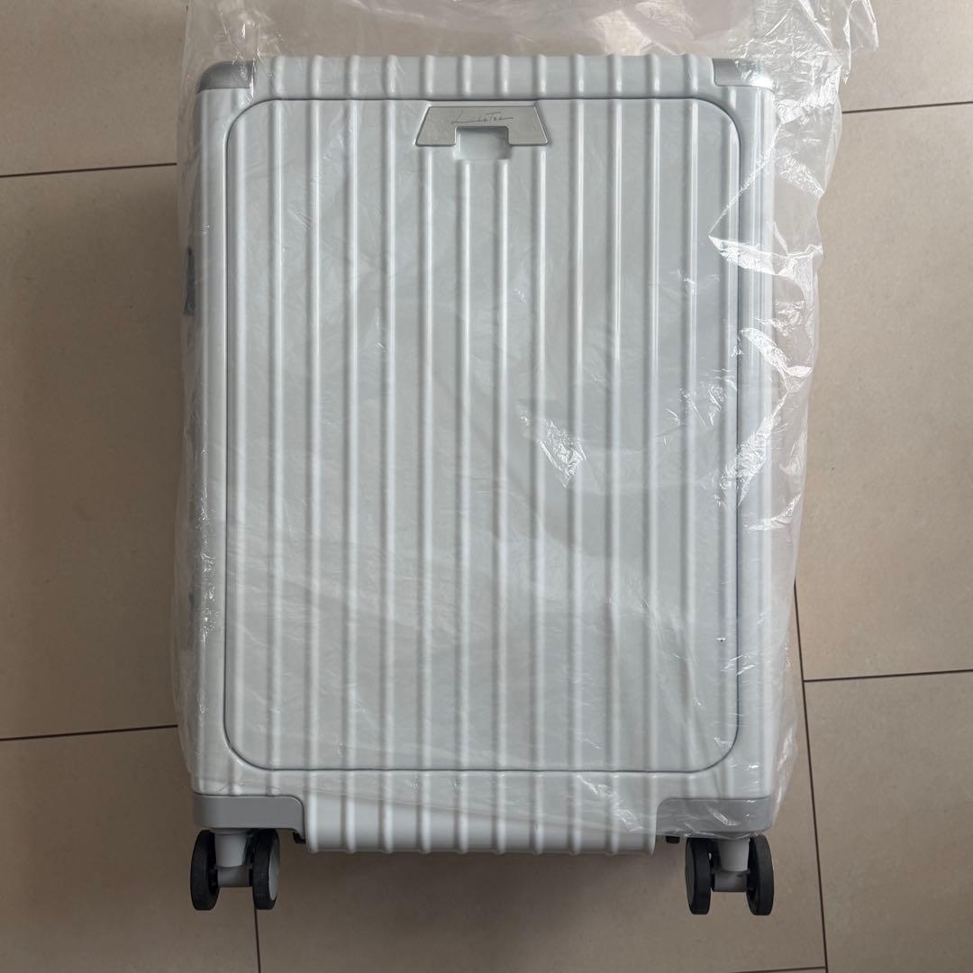 【新品未使用】Liebetee リベティ キャリーケース ホワイト サイズS