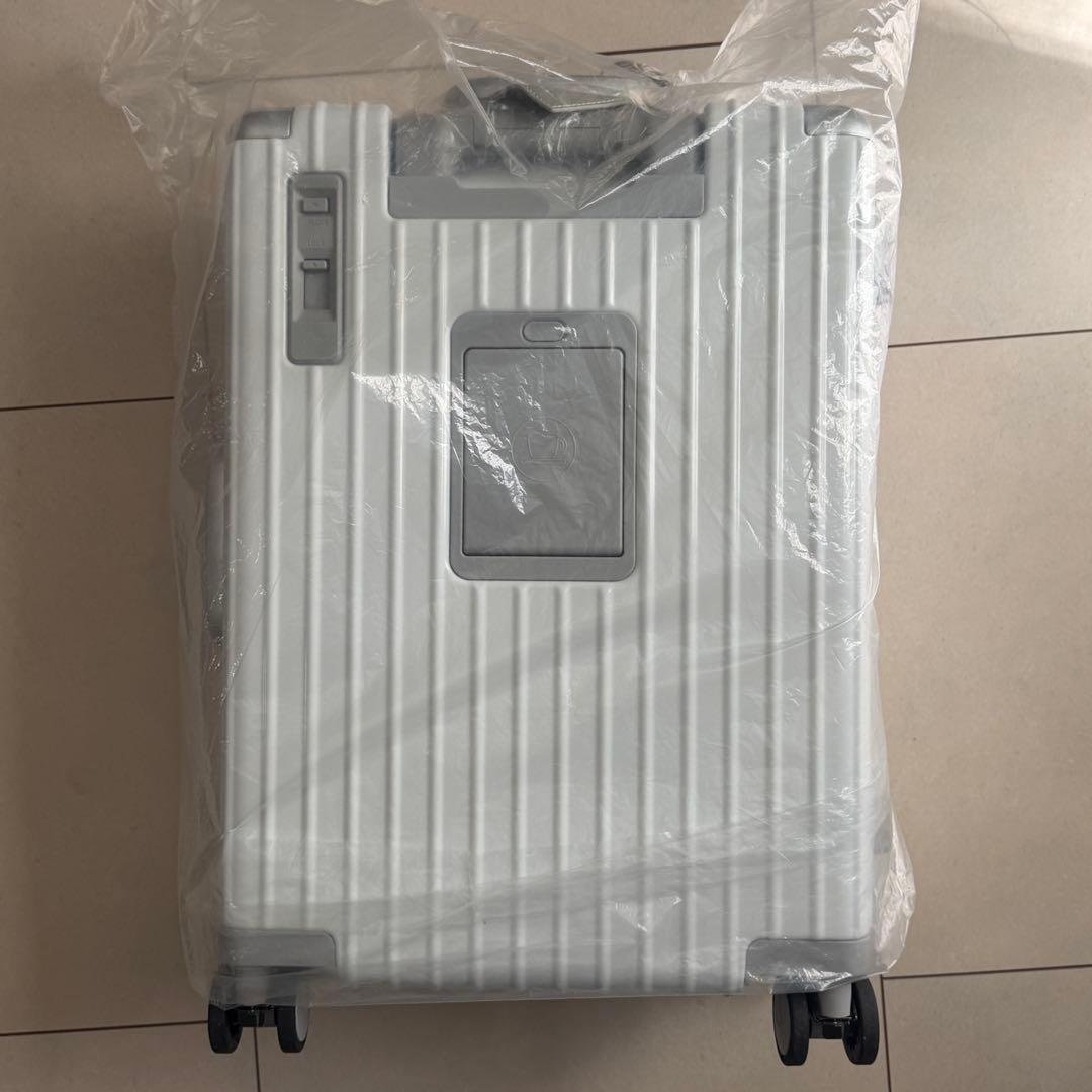 【新品未使用】Liebetee リベティ キャリーケース ホワイト サイズS