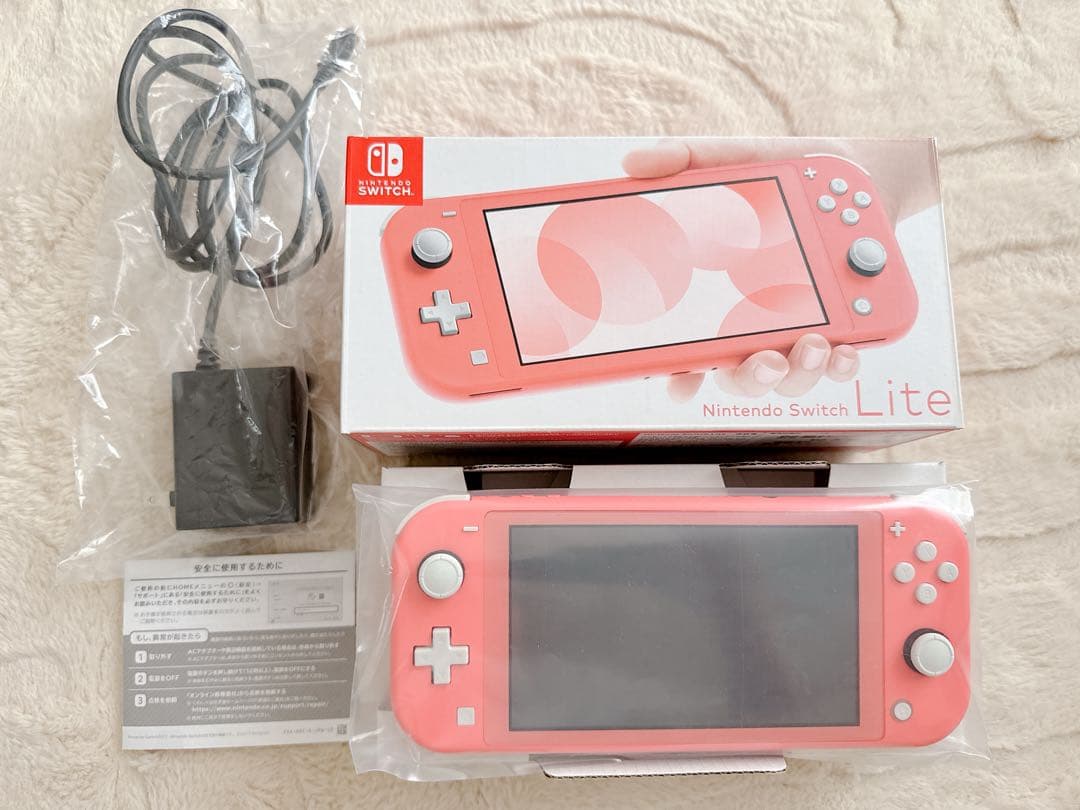 【美品】※おまけ付き※Nintendo Switch Lite コーラルピンク