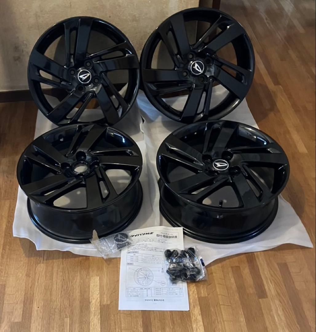 ダイハツ　ロッキー　純正ホイール　16インチ