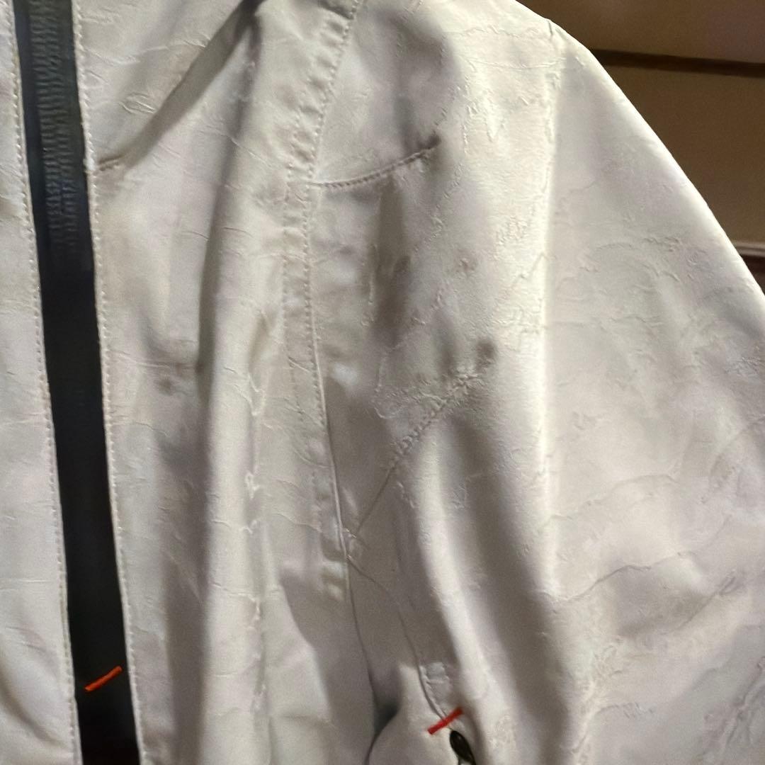 クシタニ　クラリティージャケットホワイトジャケット フード付き
