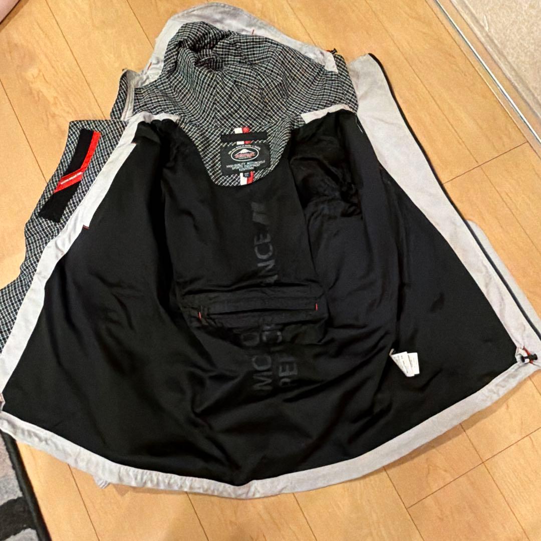 クシタニ　クラリティージャケットホワイトジャケット フード付き