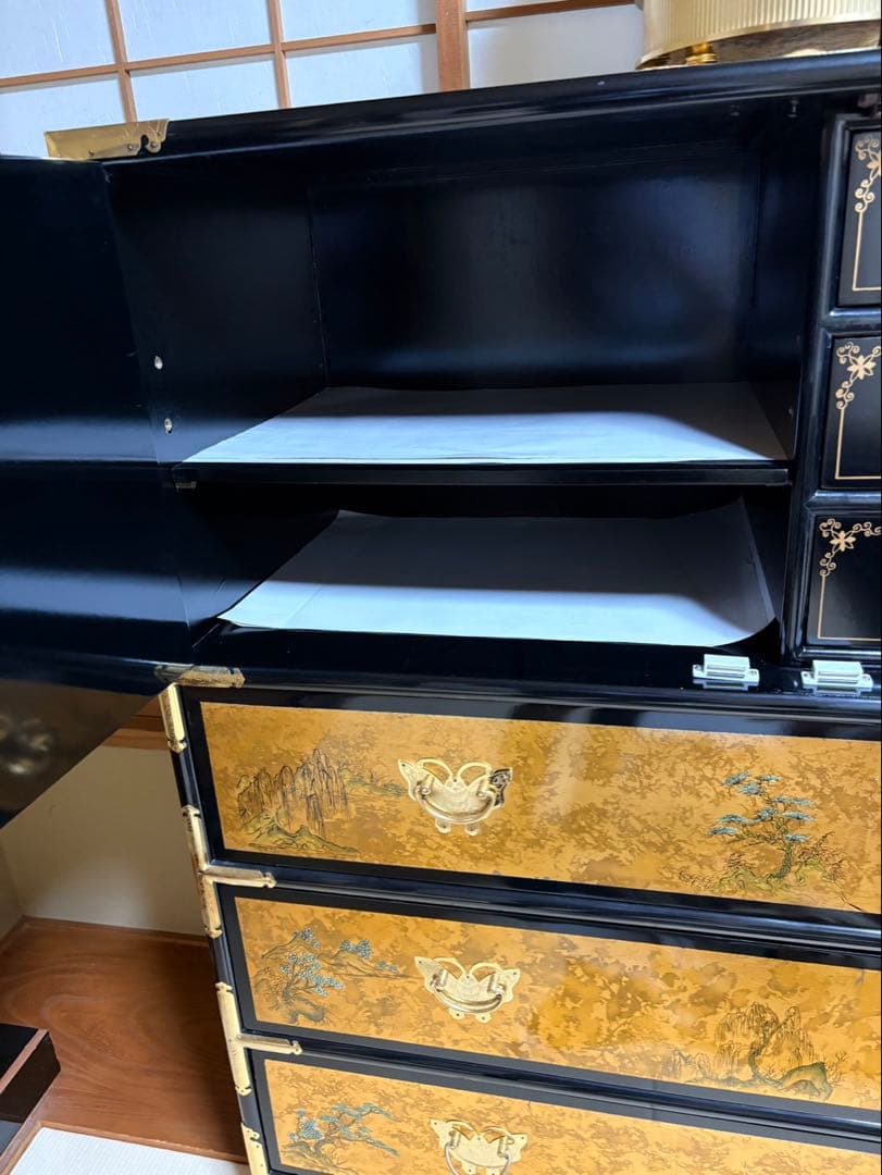 和タンス　金箔装飾