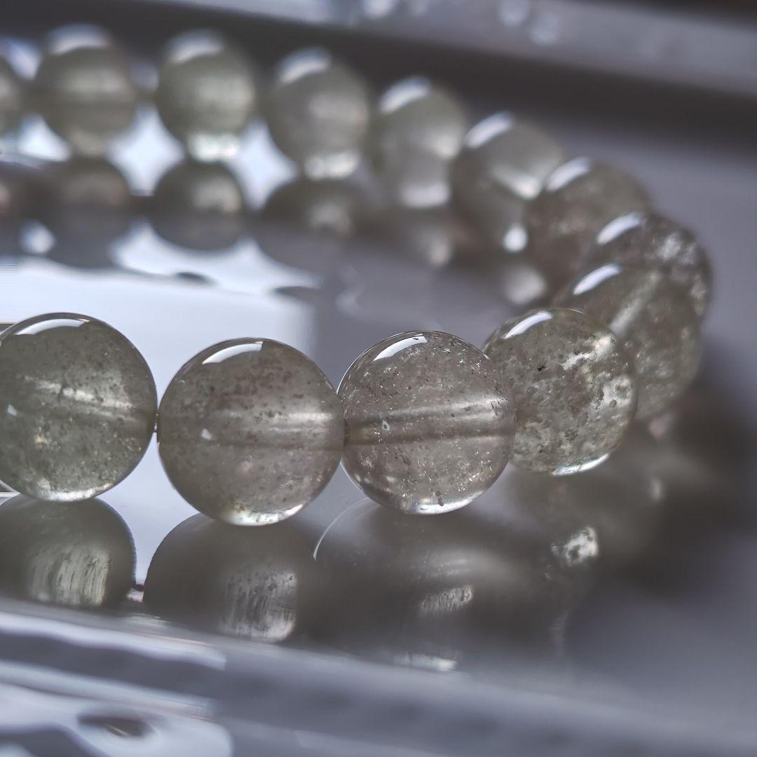 Sです♡　カイラス産水晶　リビアングラス