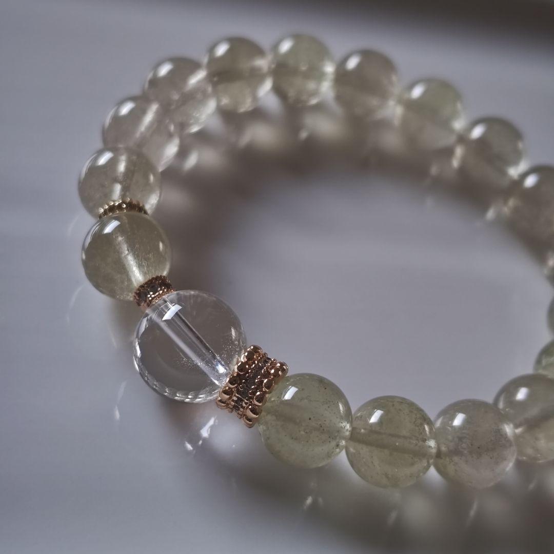 Sです♡　カイラス産水晶　リビアングラス