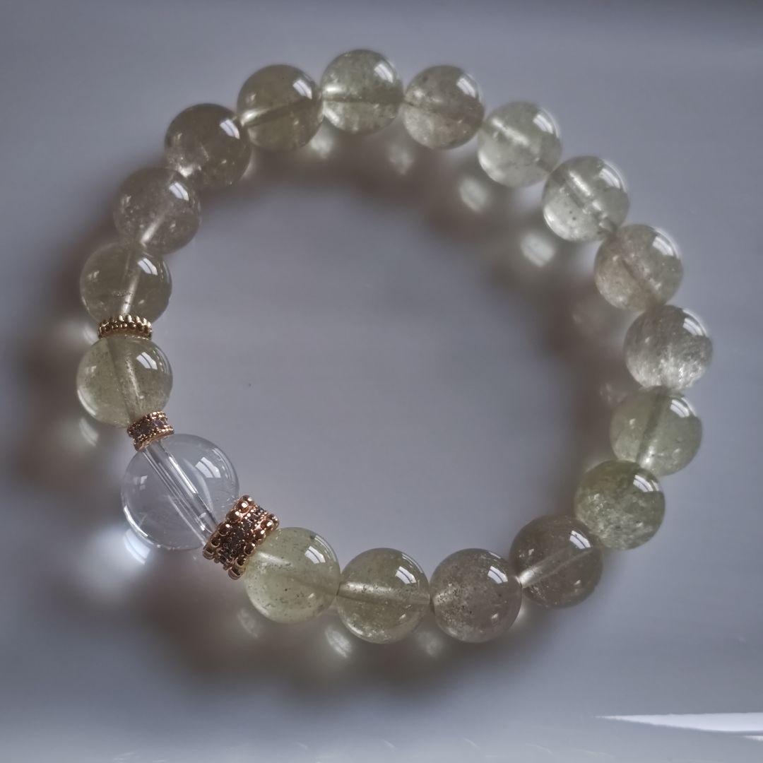 Sです♡　カイラス産水晶　リビアングラス