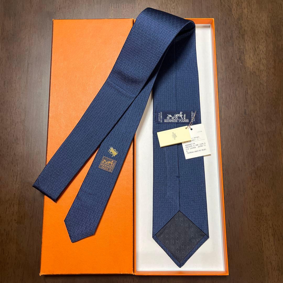 未使用タグ付　箱・袋付　エルメス　ネクタイ　紺　H柄H織　ファソネ　星座柄