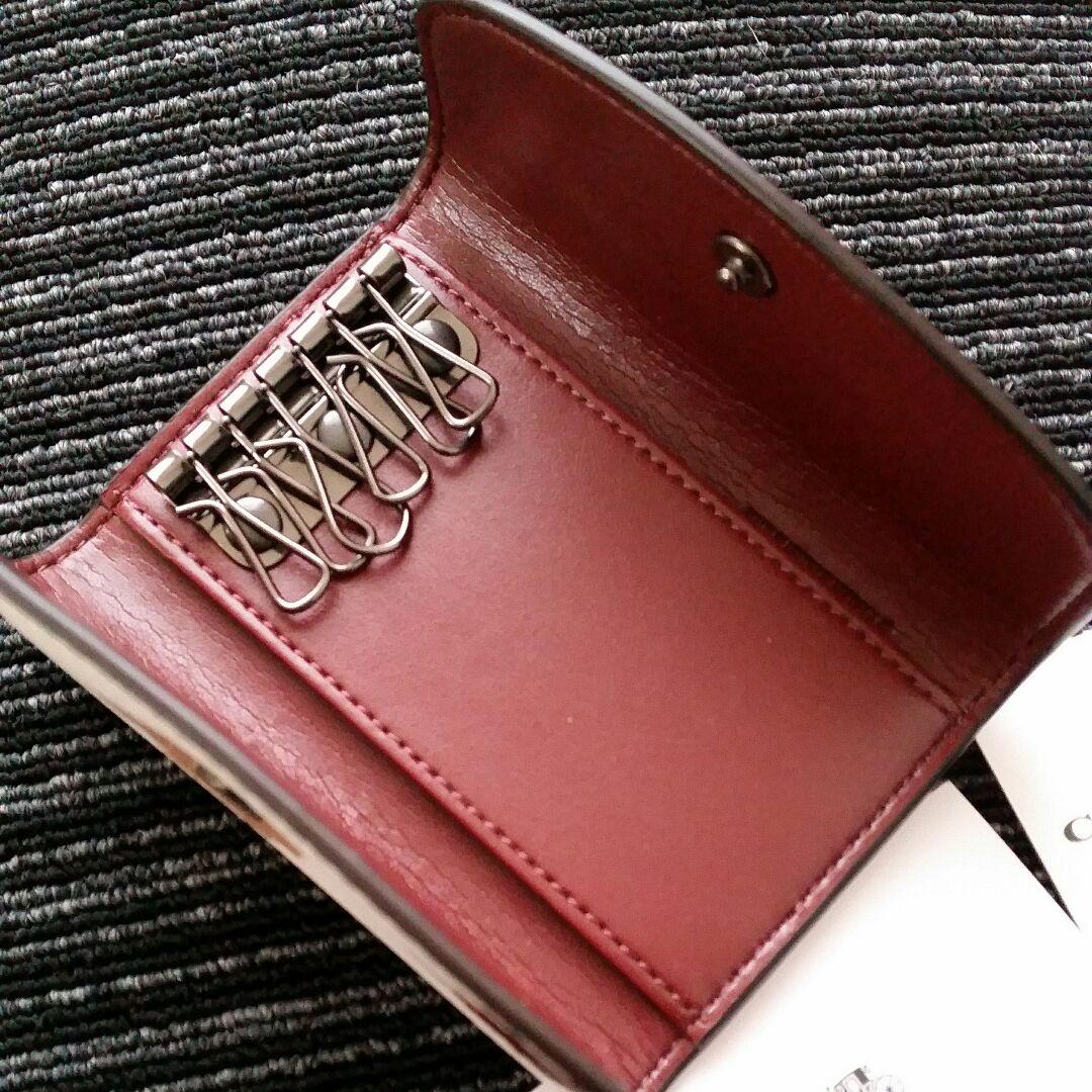 COACH キーケース F39054 新品 チョーク×レッド 最新作 レディース