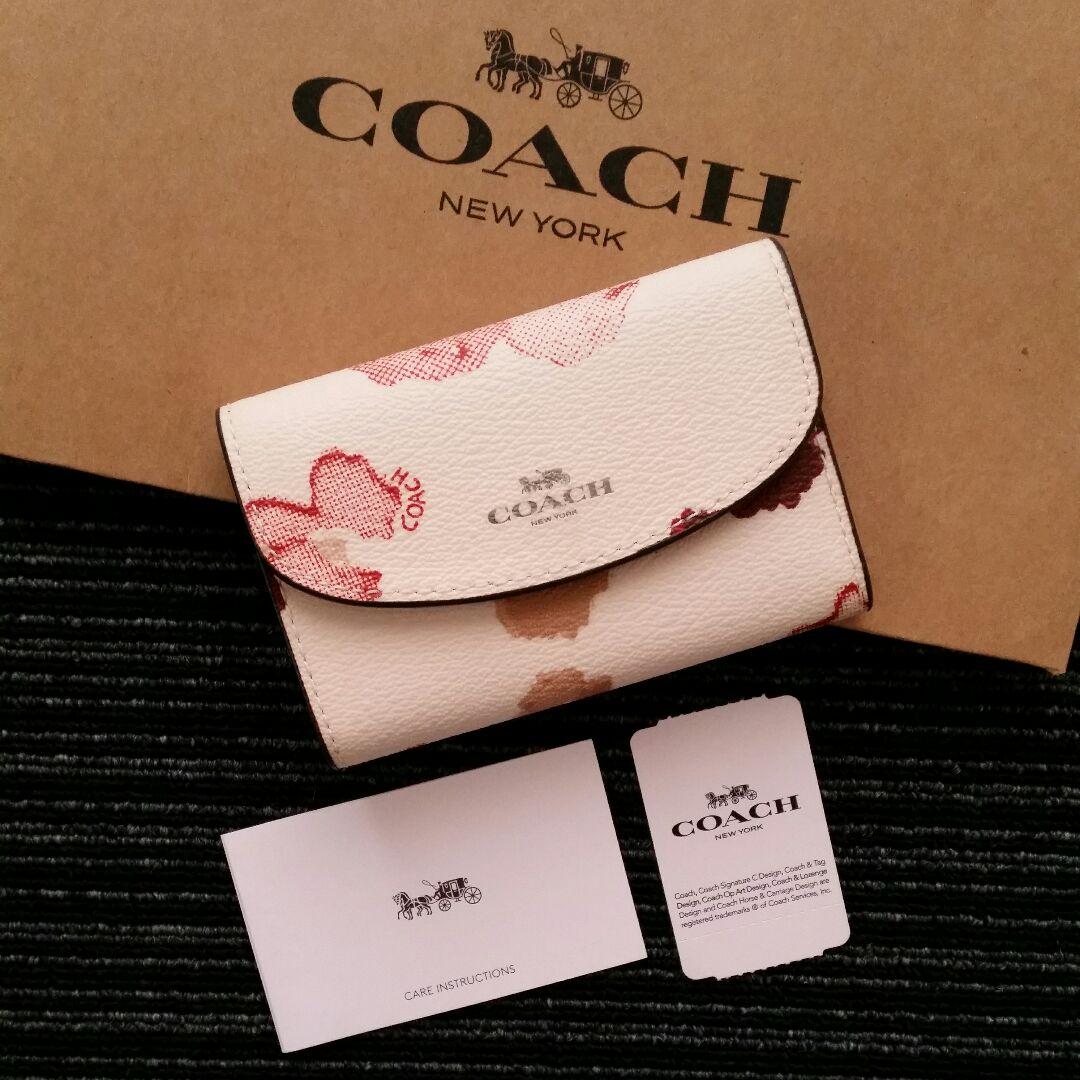 COACH キーケース F39054 新品 チョーク×レッド 最新作 レディース