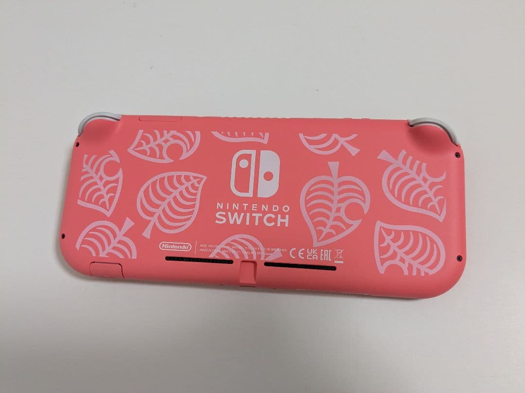 【中古美品】　スイッチライト あつまれどうぶつの森 ～しずえアロハ柄～