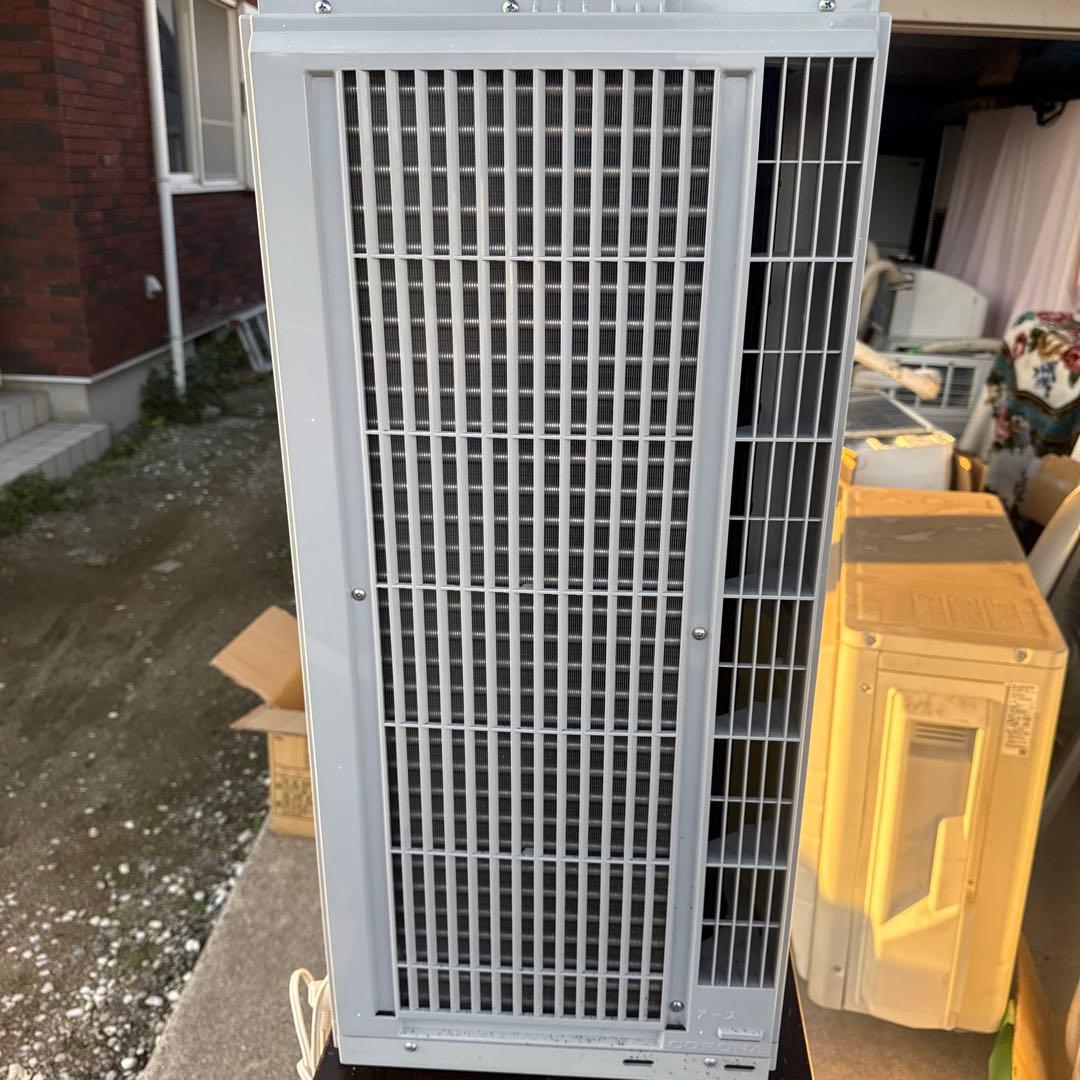 コロナ 窓用エアコン ウインドエアコン 2023年製 CWH-A1823R