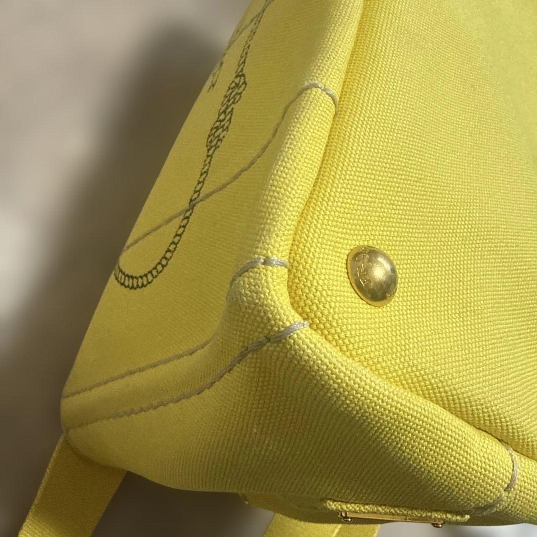 PRADA イエロー ショルダーバッグ　お値下げ