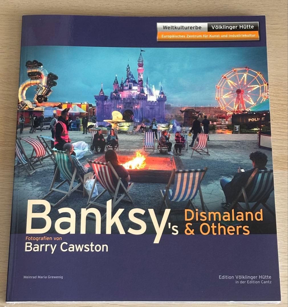 Banksy's Dismaland & Others バンクシー　アートブック