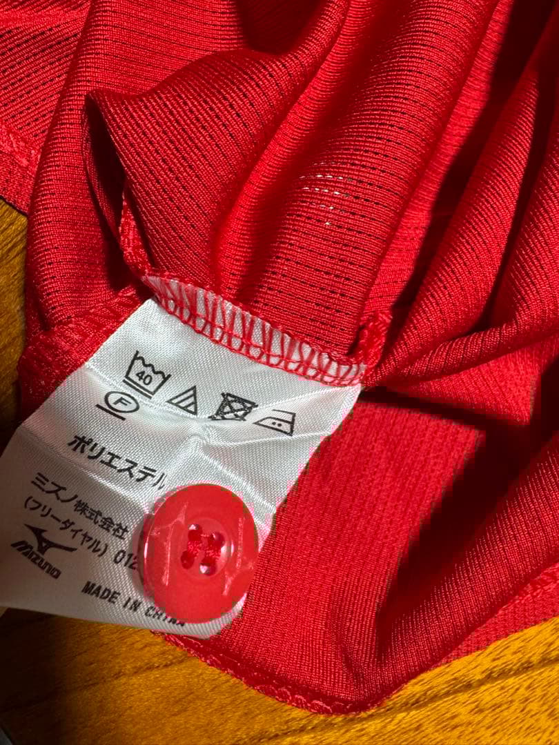 極美品 広島カープ 菊池涼介 背番号33 ハイクオリティユニフォーム Mサイズ