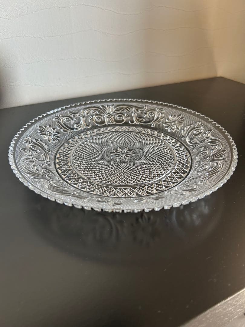 バカラ✴︎アラベスク✴︎プレート✴︎24㎝
