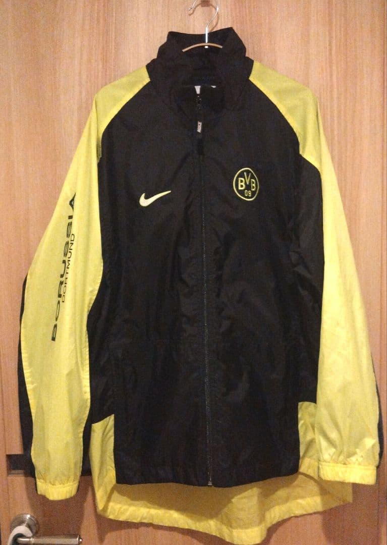 90s Nike Borussia Dortmund ウィンドブレーカー
