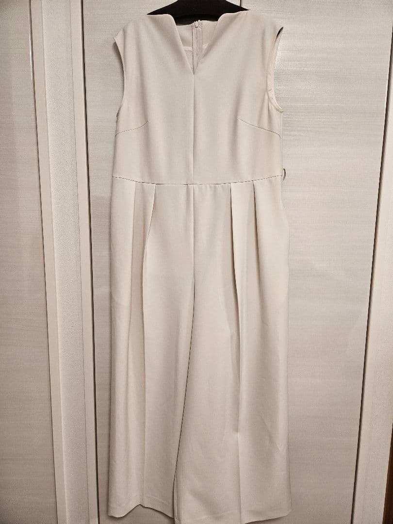 新品heve Hart Neckオールインワン ECRU38サイズ