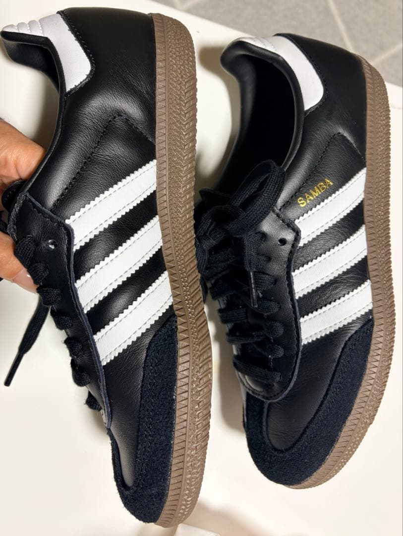 値下げ中　adidas サンバ　23cm