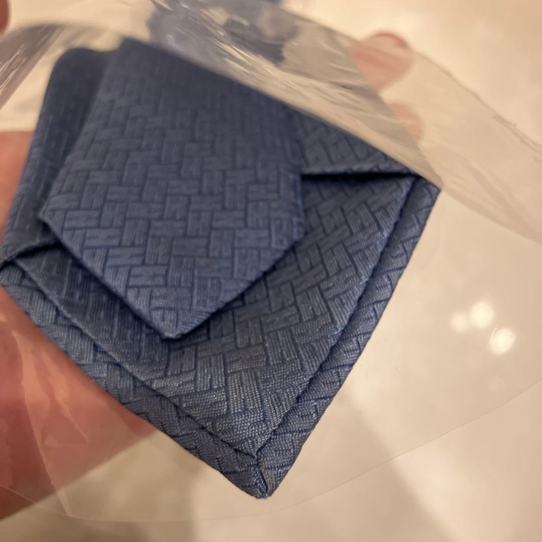 専用　HERMES ダークブルー ネクタイ 100%シルク