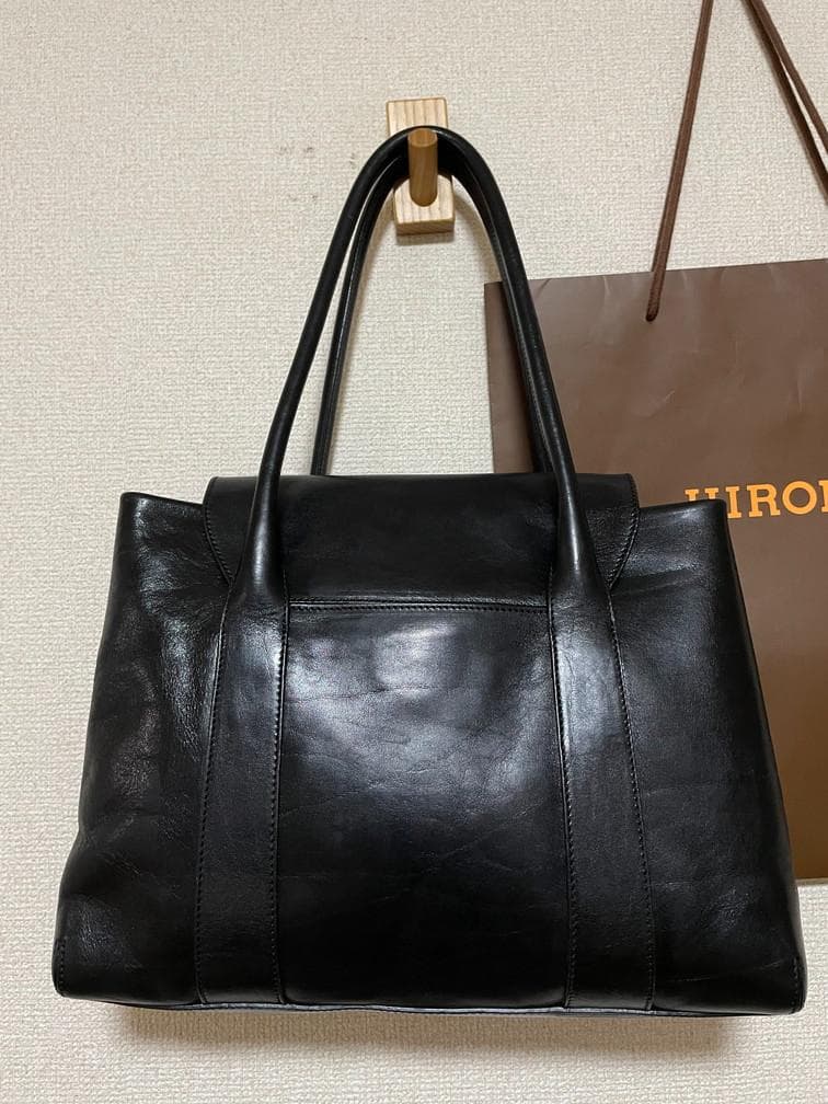 ★人気の黒・肩掛けできます★　HIROFU ヒロフ　　レザーバッグ