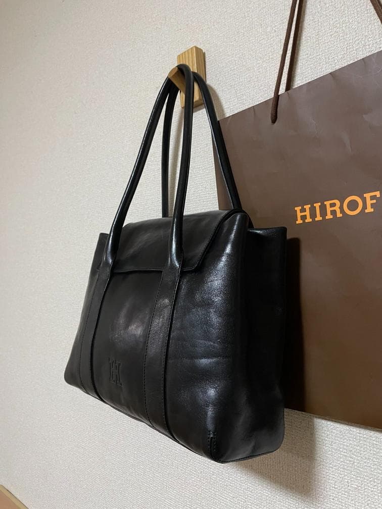 ★人気の黒・肩掛けできます★　HIROFU ヒロフ　　レザーバッグ