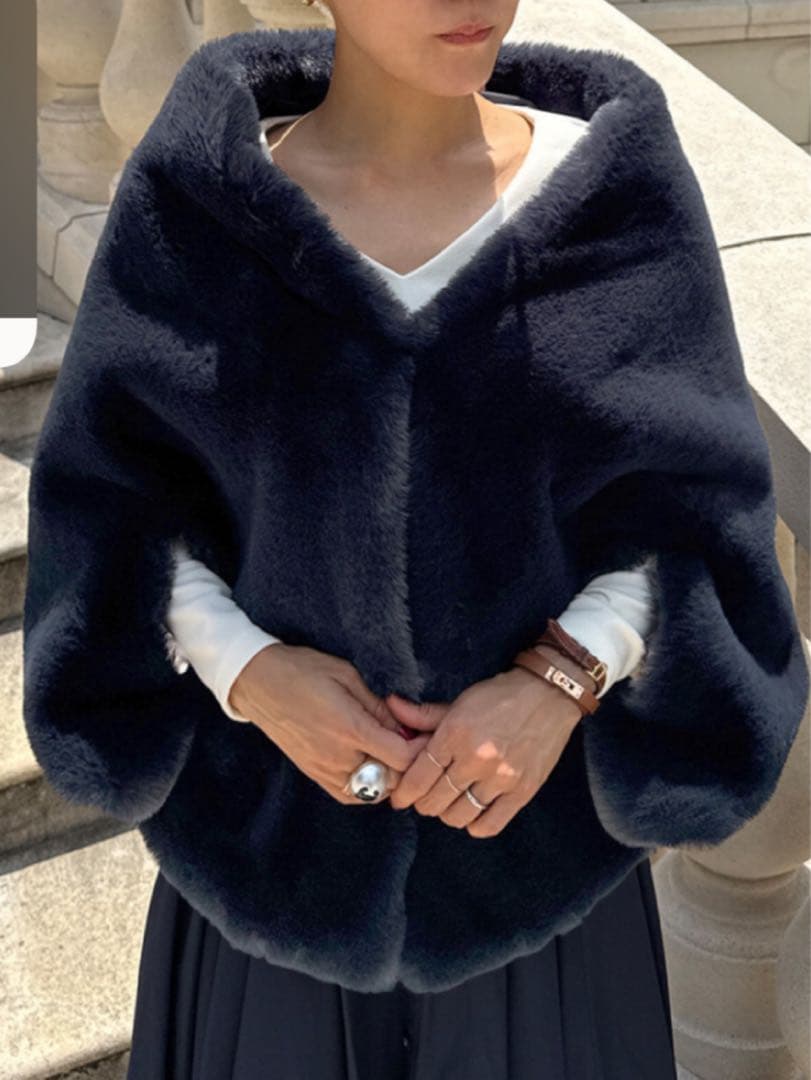 リッチボリュームフアァーケープ