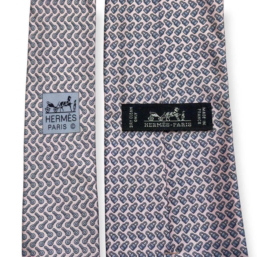 極美品✨HERMES ネクタイ　エルメス　南京錠　鍵　可愛い　ピンク　【A】