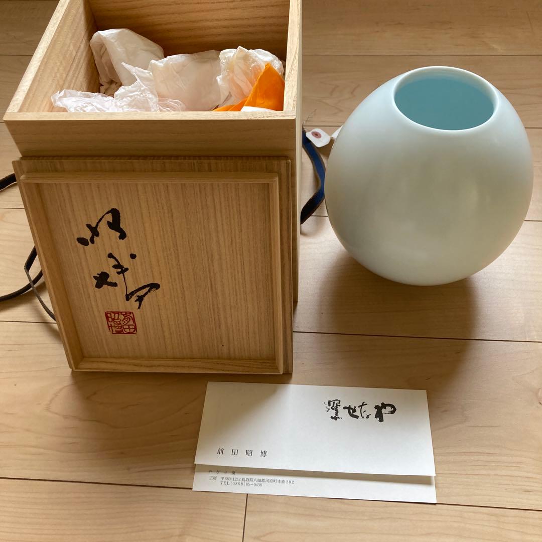 tatara　前田昭博氏の白瓷壺