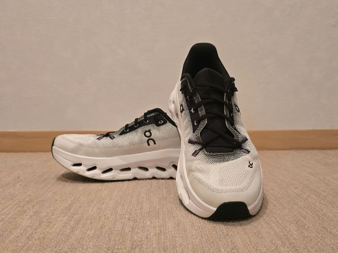 On Cloudtilt オン クラウドティルト スニーカー