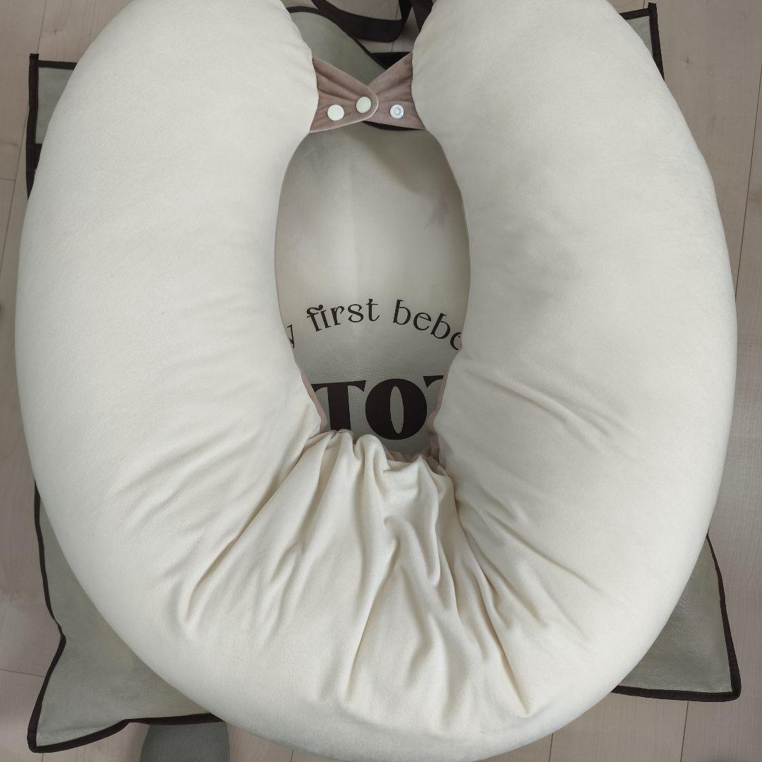 2点セット 美品 ROTOTO クッション ホワイト エールベベ 授乳枕