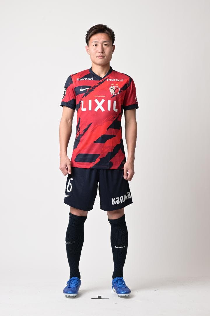 じ*じ様 三竿 健斗選手のサイン入り「25Ｊ１リーグ優勝記念Tシャツ」