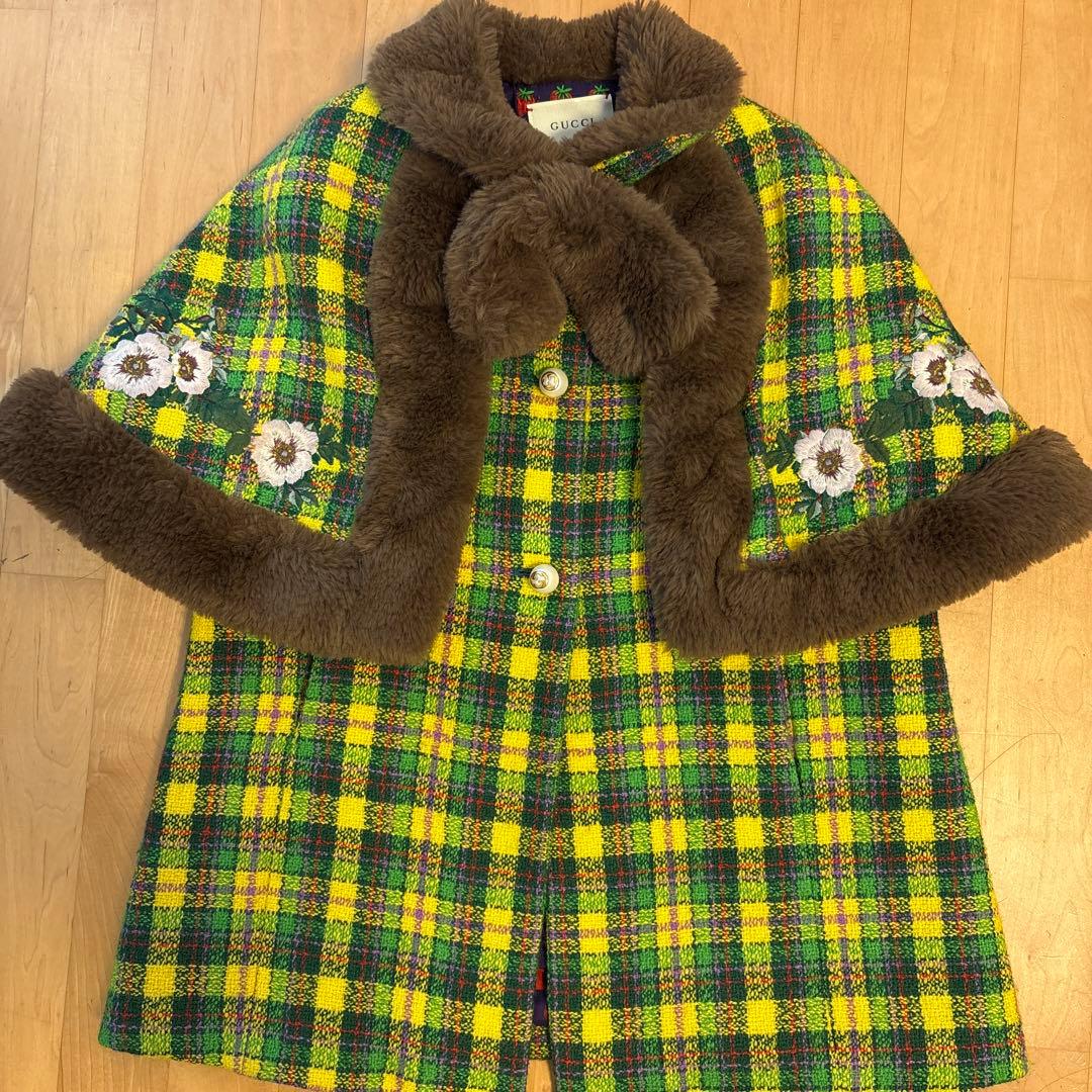 7*a様 GUCCI ケープコート　6Y