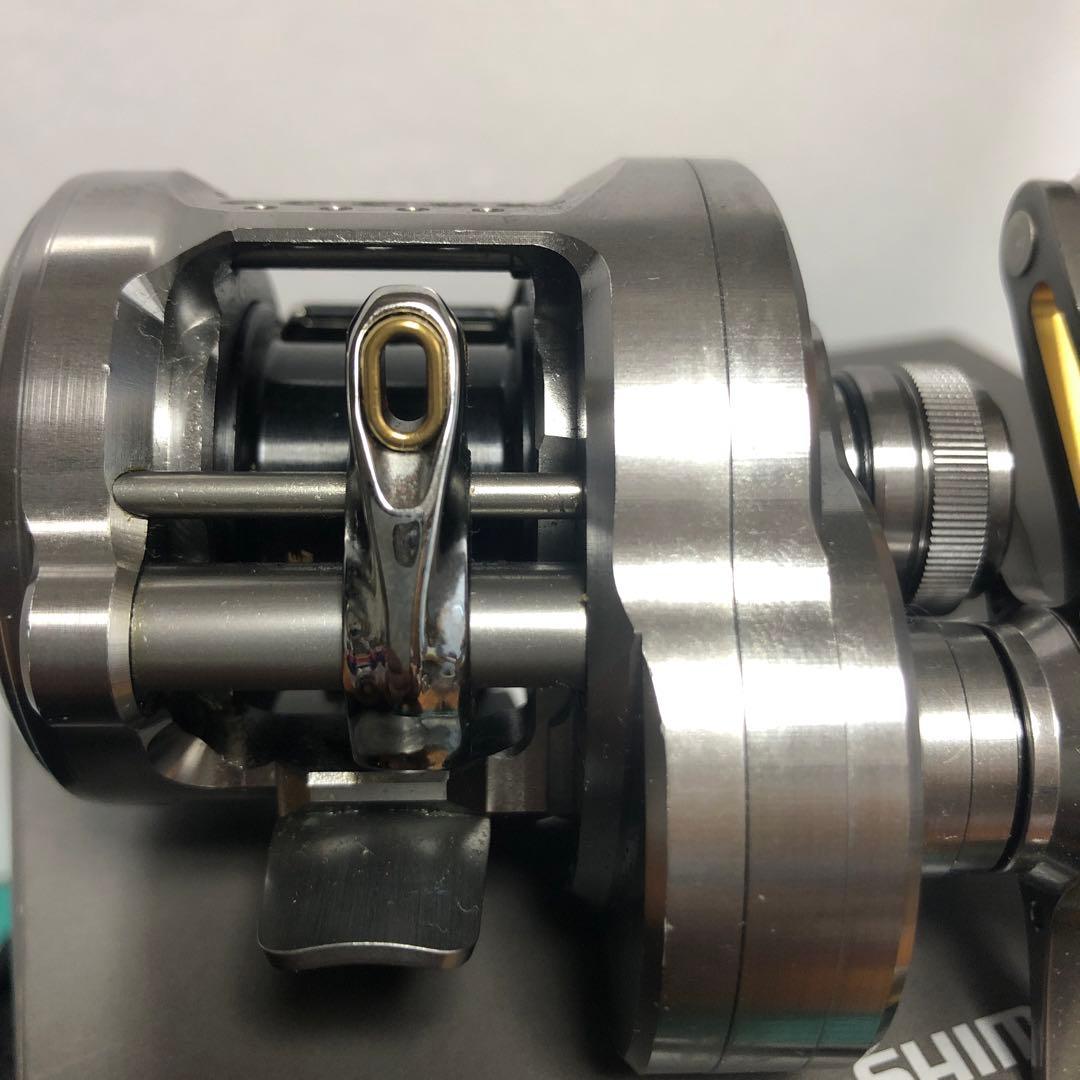 【シマノ 23 カルカッタ コンクエスト BFS XG　左　ウッドノブ交換済】