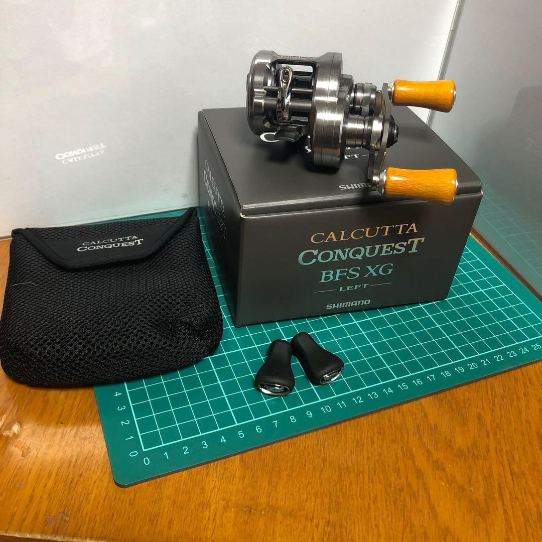 【シマノ 23 カルカッタ コンクエスト BFS XG　左　ウッドノブ交換済】