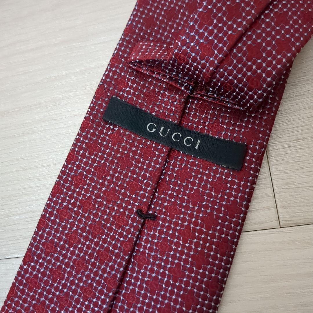 【新品】GUCCI　ネクタイ　GG柄　レッド　総柄