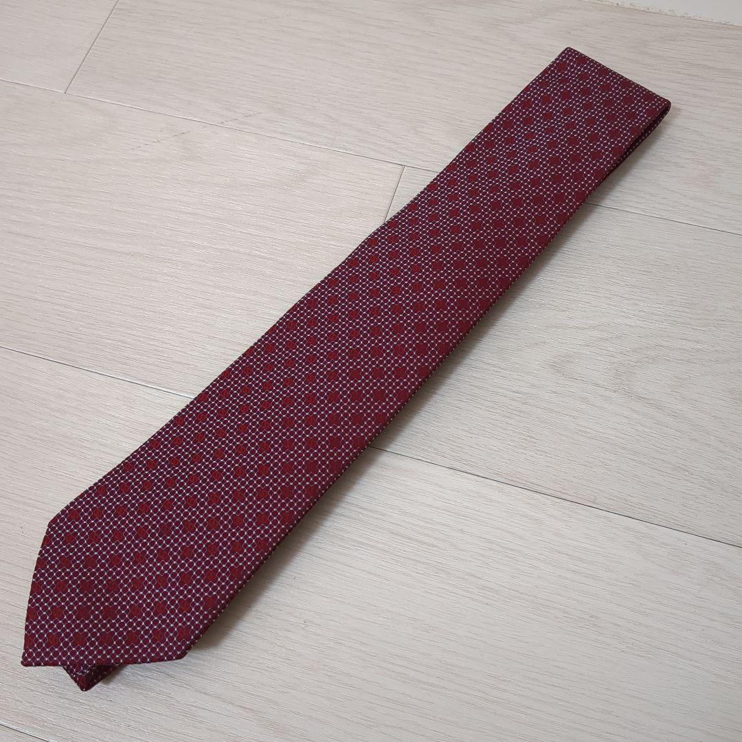 【新品】GUCCI　ネクタイ　GG柄　レッド　総柄