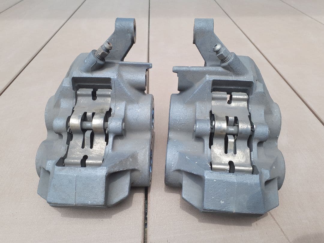 XJR1300 RP03J フロントブレーキキャリパー　MOS スミトモ