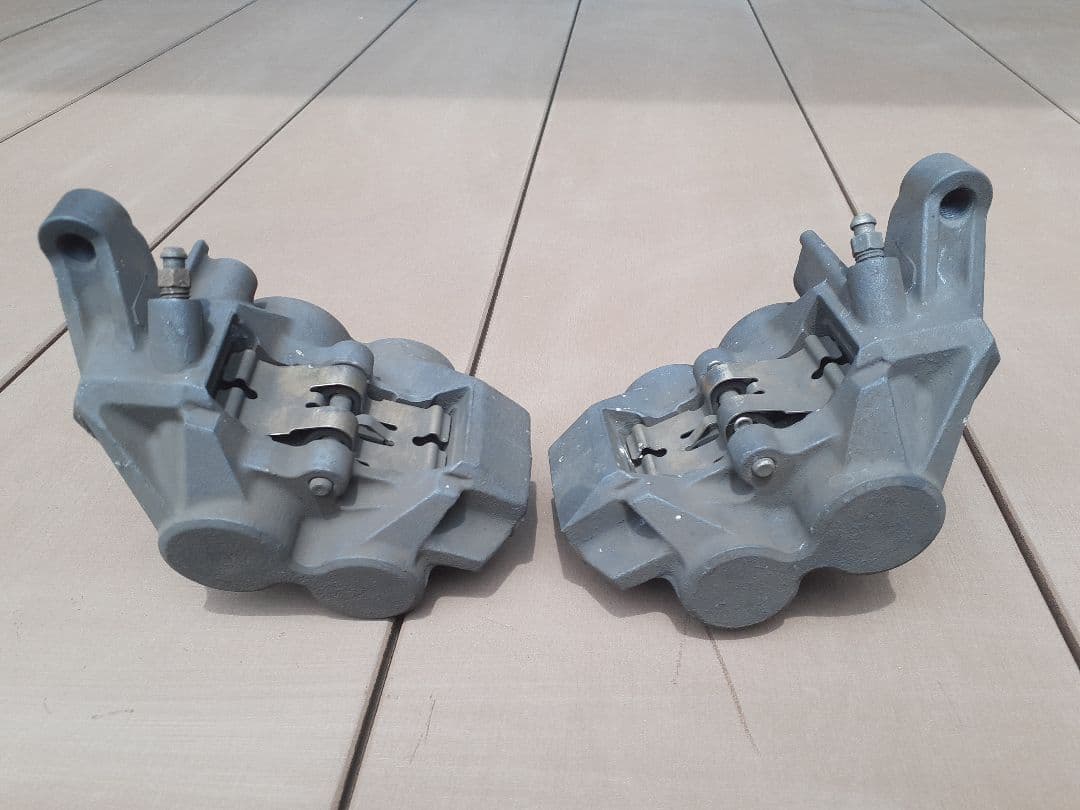 XJR1300 RP03J フロントブレーキキャリパー　MOS スミトモ