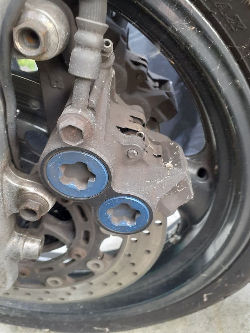 XJR1300 RP03J フロントブレーキキャリパー　MOS スミトモ